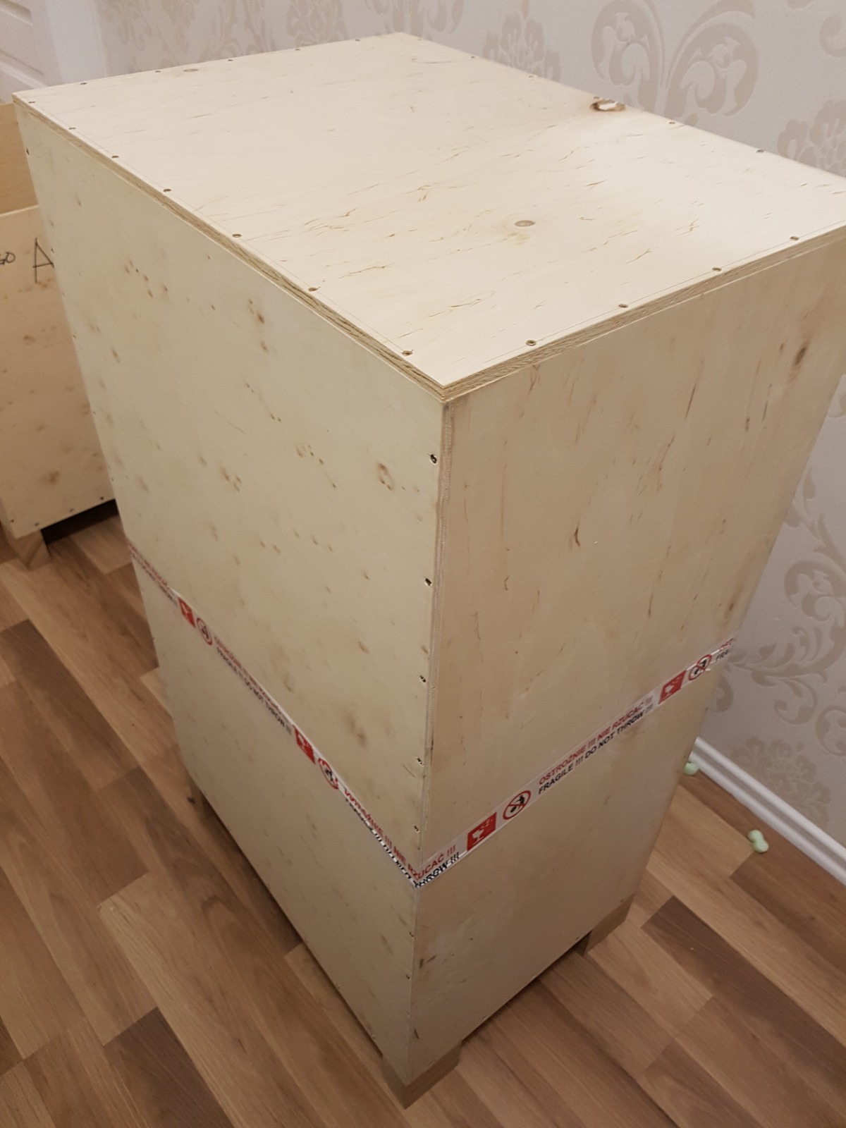Zamknięta skrzynia transportowa Najtrans